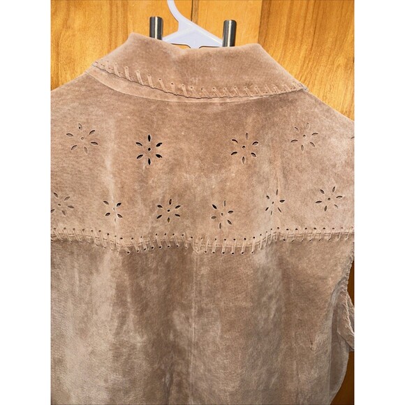 Coldwater Creek Tan Perforated Suede Leather Vest XL Buttons Sleeveless Collar - Picture 9 of 9